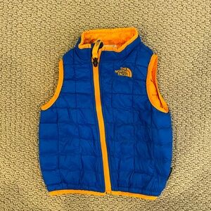 The North Face 18-24 vest